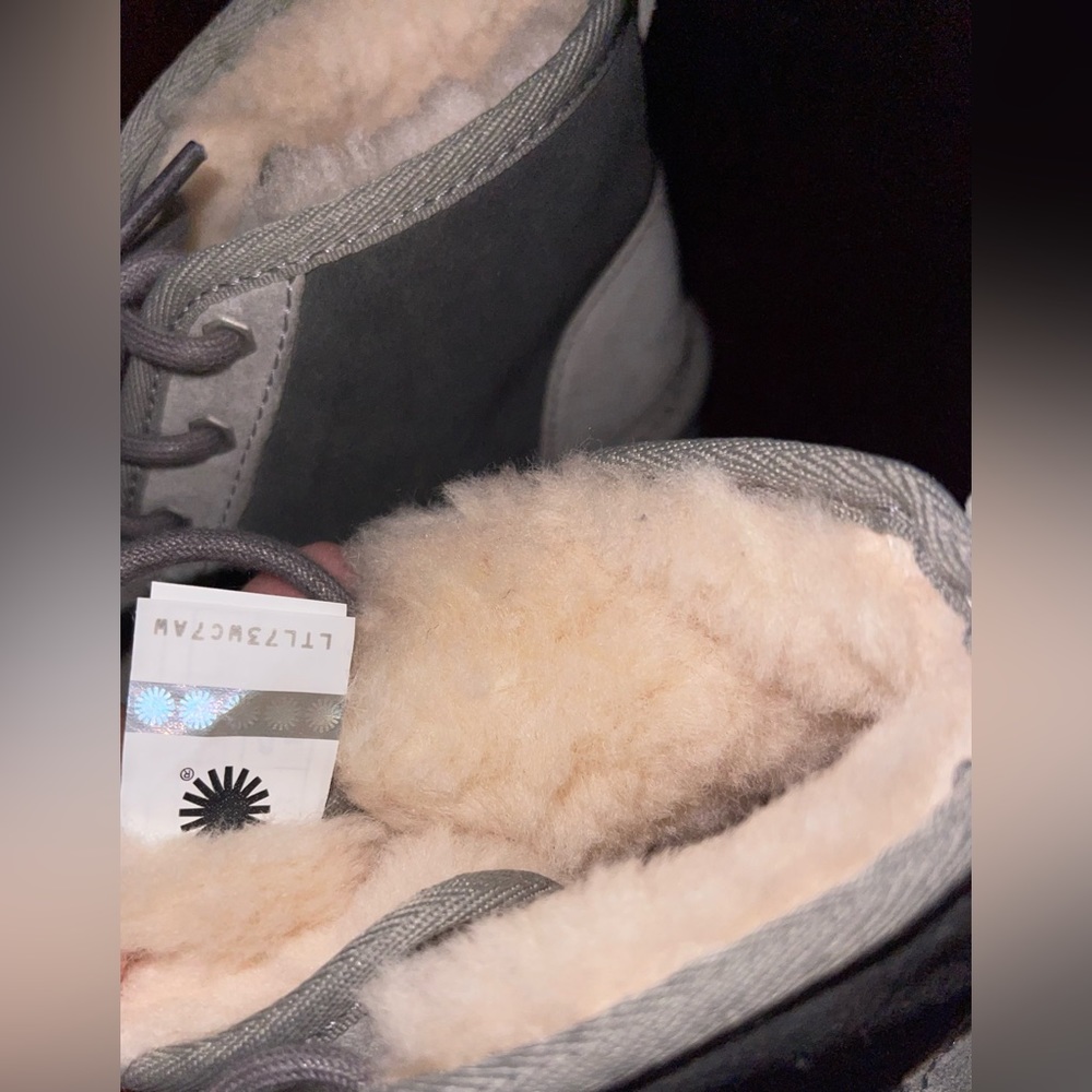 UGG Australia Neumel II Kids Chukka Boots Sz 13. - Picture 2 of 8